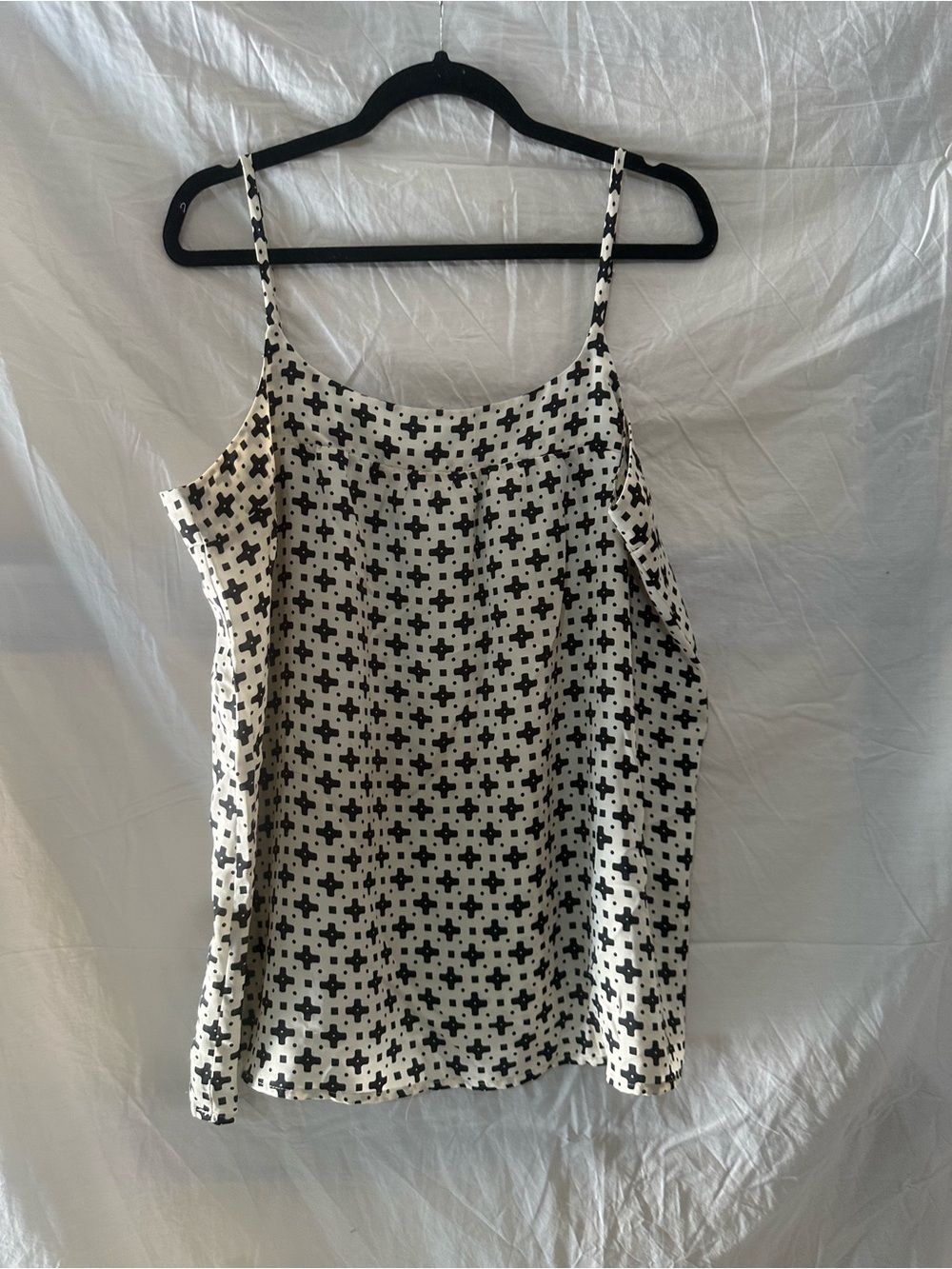 Old Navy Black and White Cross-Print Spaghetti Strap Camisole